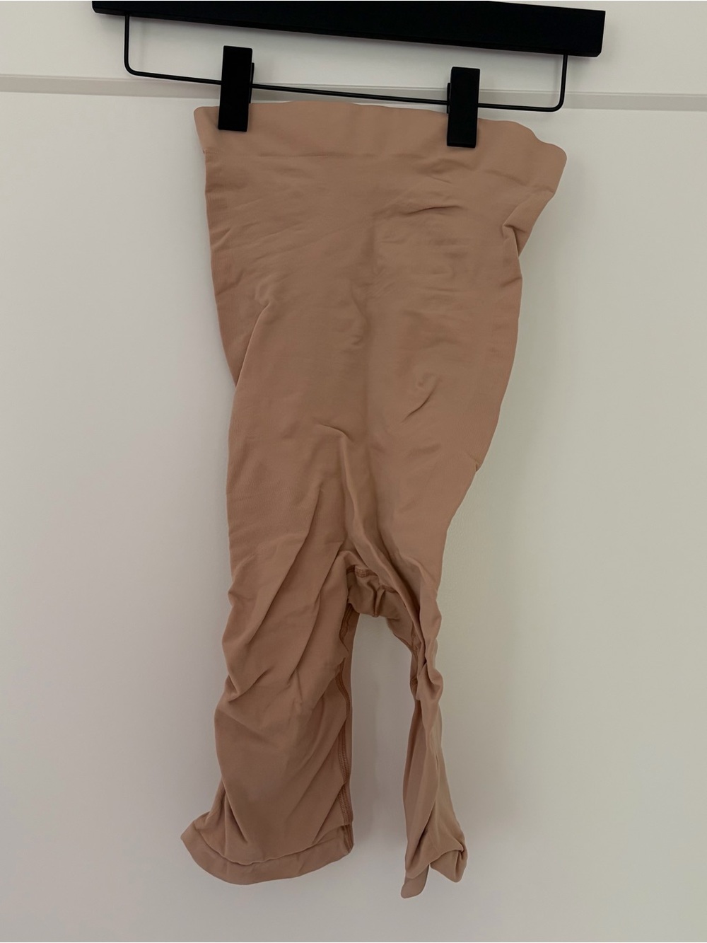 Aritzia ShapeEnhance Seamless Super Hi-Rise Short Soft Tan